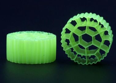 Купить Пресвятая HDPE MBBR фильтрующая среда с белым цветом и длительным сроком службы для 35 * 18 мм online manufacture