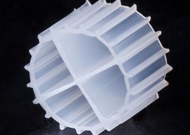 Купить Биофильтр MBBR Biofilter Media Biochips 0,96 - 0,98 г / см3 Плотность для РАС Аквакультуры FAB биомедиа online manufacture