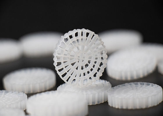 Купить 25*4 мм PE64 K5 MBBR Bio Media K5 Белый цвет и девственный HDPE материал для системы RAS online manufacture