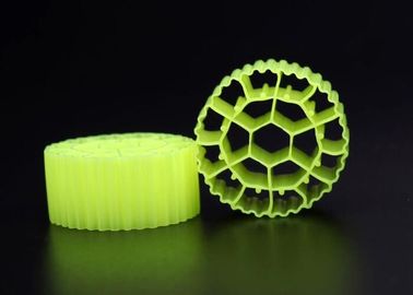 MBBR Biofilter Media Пластиковые фильтры 0,96 - 0,98 г/см3 Плотность и белый цвет