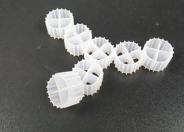 Белый цвет MBBR пруд биоклеточный фильтр СМИ девственный HDPE материал и плавающий для RAS