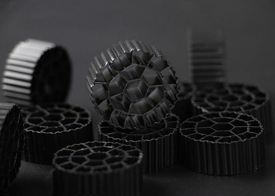 25мм х 10мм Размер Пластиковый фильтр Медиа Девственный HDPE Материал MBBR Био шары