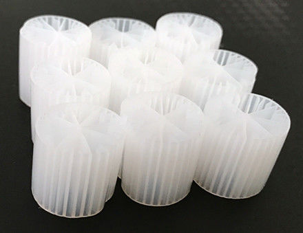 15*15 мм с белым цветом и первичным материалом HDPE MBBR фильтр для анаэробного резервуара