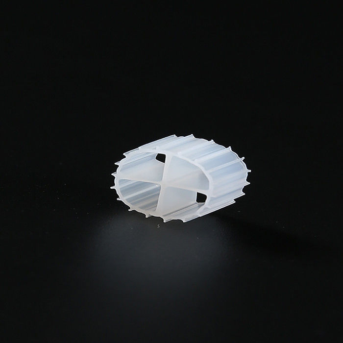 Очистка сточных вод Белый MBBR Био Медиа Передвижная кровать Фильтр аквариум