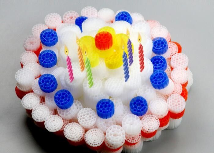 популярный черный цвет девственный HDPE материал MBBR биомедиа для обработки сточных вод промышленности