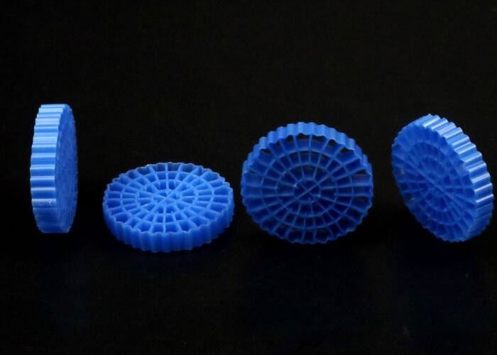 Рыба аквариумного пруда синий цвет MBBR плавучий носитель большая площадь поверхности >1200M2/M3 технология SBR 25*4mm СМИ