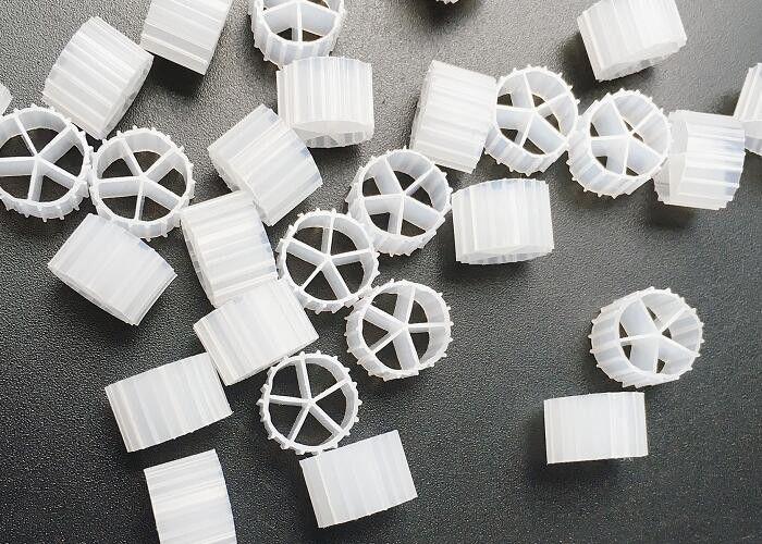 Биофильм MBBR фильтр-носитель горячий для выращивания креветок RAS очистка воды 10 * 7 мм