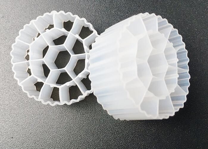 19 отверстий 25*10 мм Белый фильтр биомассы Носитель ультрафиолетоустойчивой биопленки