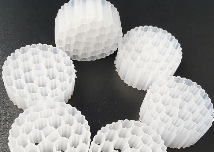 Пластмассовые био MBBR очистка воды FAB / фильтр капельного фильтра упаковка плавучая среда 25 * 12 мм