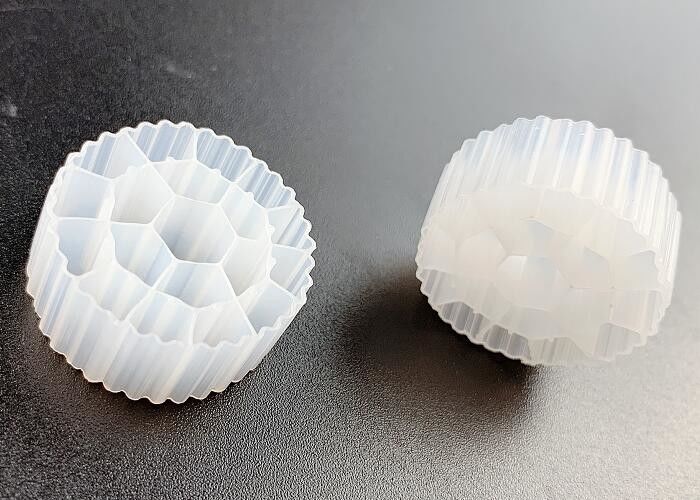 Пластмассовые Hdpe для RAS Упорность на удар MBBR Плавучие фильтрующие носители