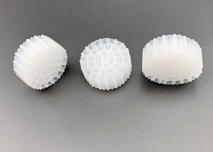 FDA PE37 25*10MM Белая HDPE MBBR плавучая фильтрующая среда