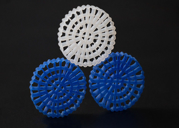 Очистка сточных вод Пластиковые фильтрующие средства MBBR HDPE биомовер большой 1200 м2/м3 Площадь поверхности оборудование IFAS