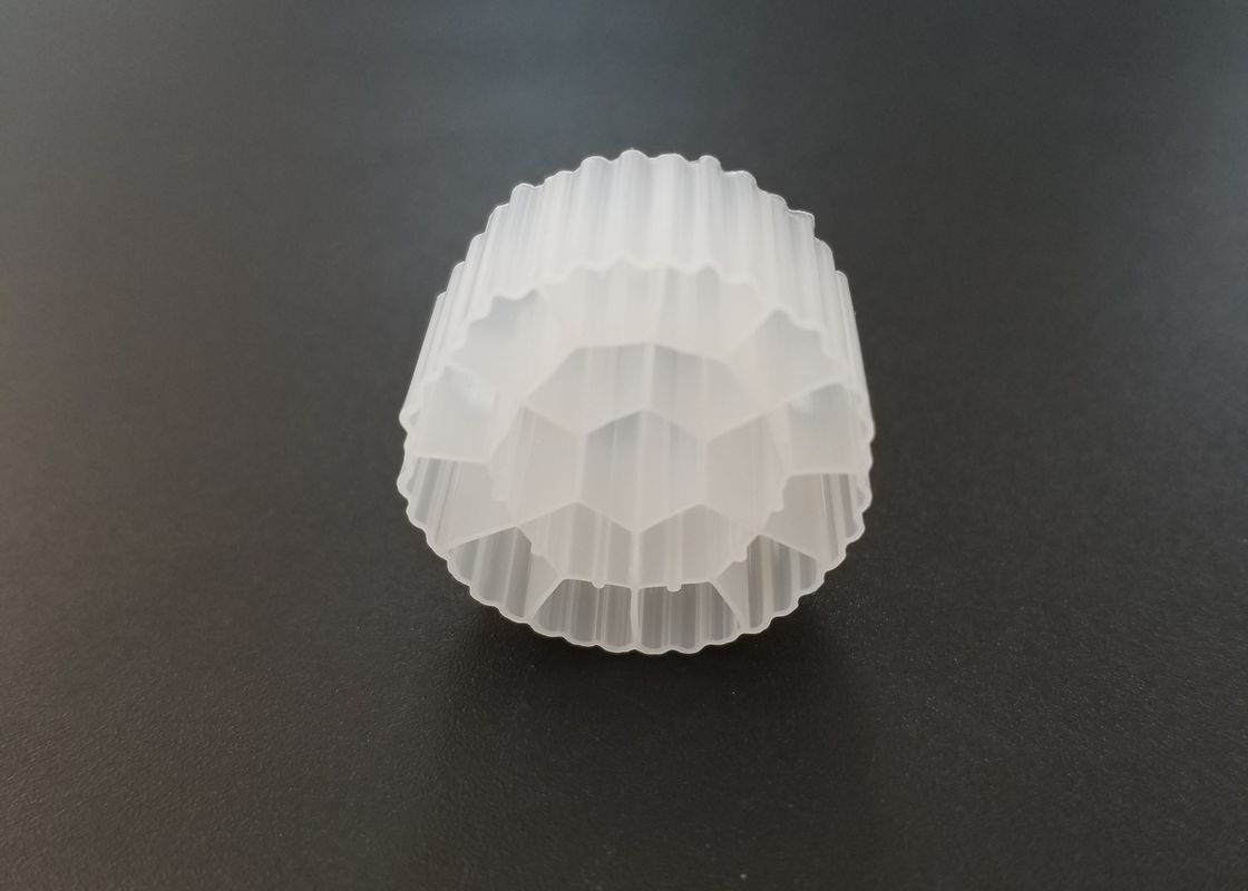 Белый цвет фильтрующие материалы из HDPE, пластиковые фильтрующие материалы длительный срок службы
