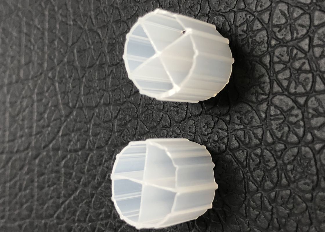 Белый цвет MBBR бионосители для анаэробных резервуаров с девственным материалом HDPE и размером 12 * 9 мм