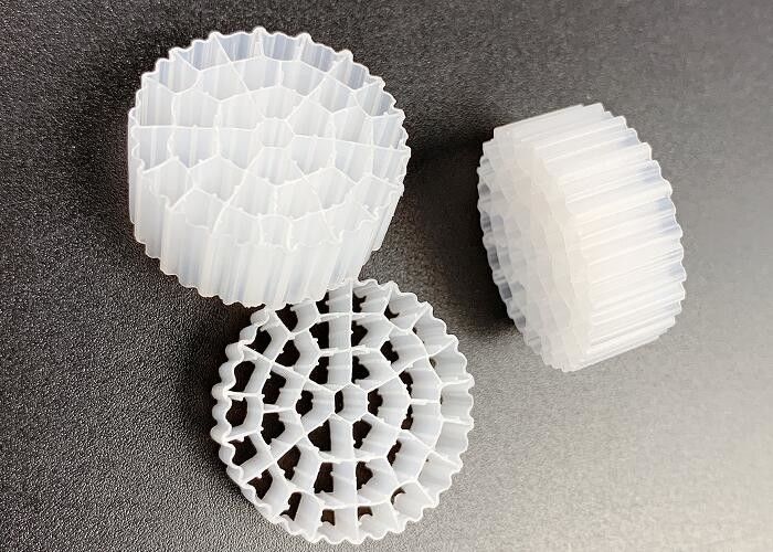 FDA Безопасная технология A / O MBBR Пластиковые фильтры СМИ Белый Hdpe материал