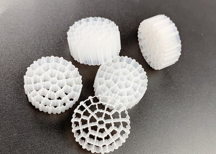 IFAS FDA Безопасный HDPE Белый цвет MBBR Биоклеточный фильтр СМИ Технология A/O