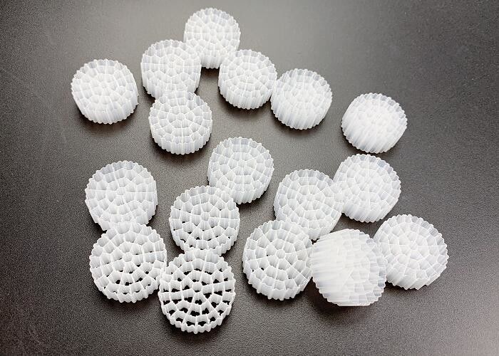 Пластмассовые биомедиа экструзионные трубы биотрубы MBBR Kaldnes Filter Media Любой цвет