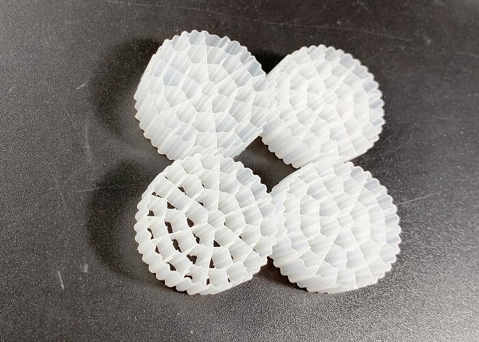 Белый цвет SBR Процессуальная очистка воды MBBR Фильтрная среда ROHS REACH